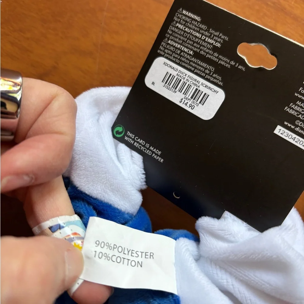 NWT Disney Donald Duck Plush scrunchie - Picture 6 of 6